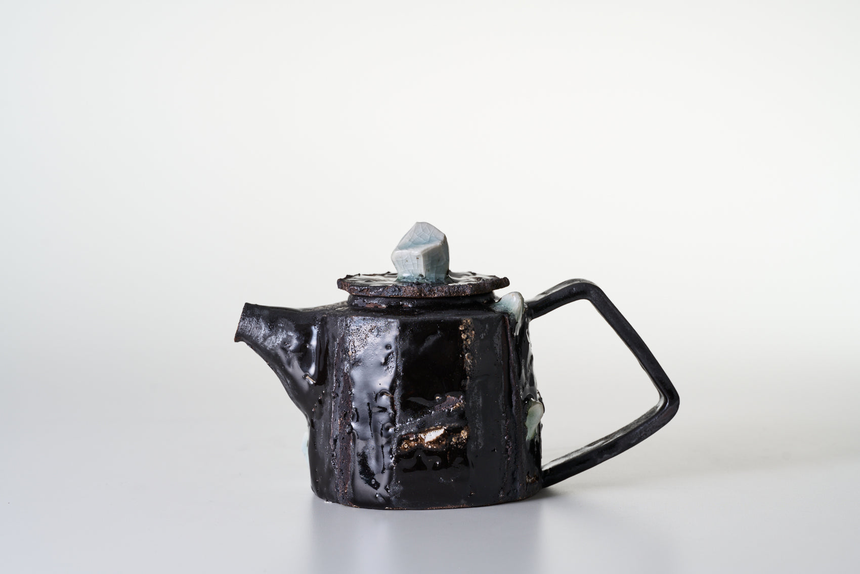 Ice peak tea pot black