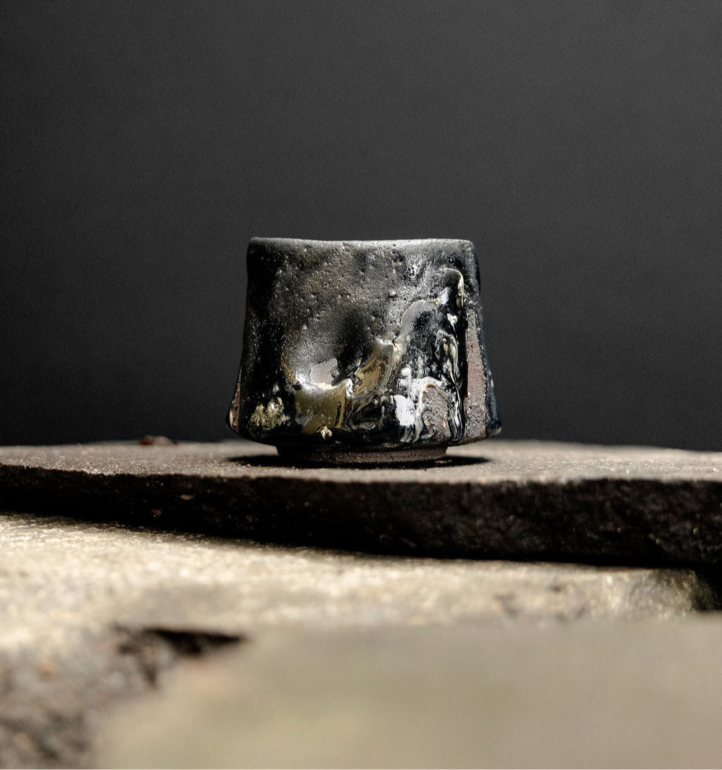 Yunomi tea cup black