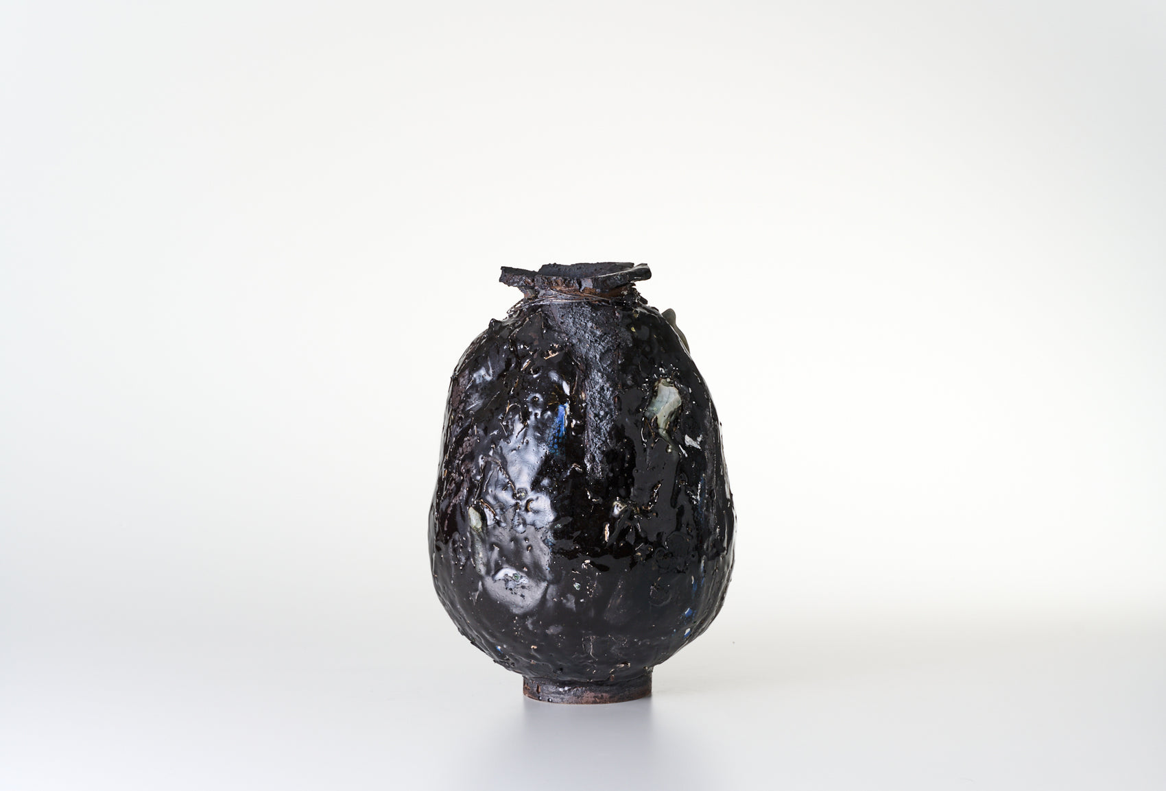 Glacier Bodies Vase black