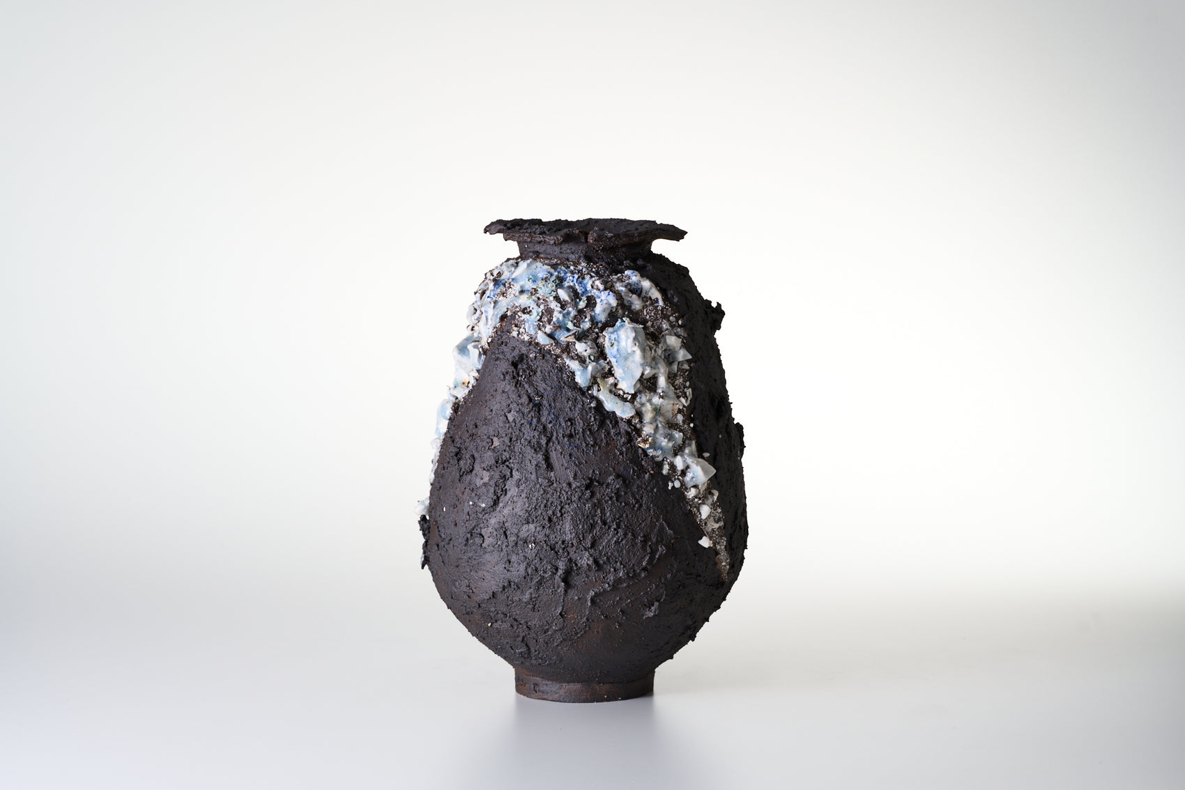 Glacier Bodies Vase earthy
