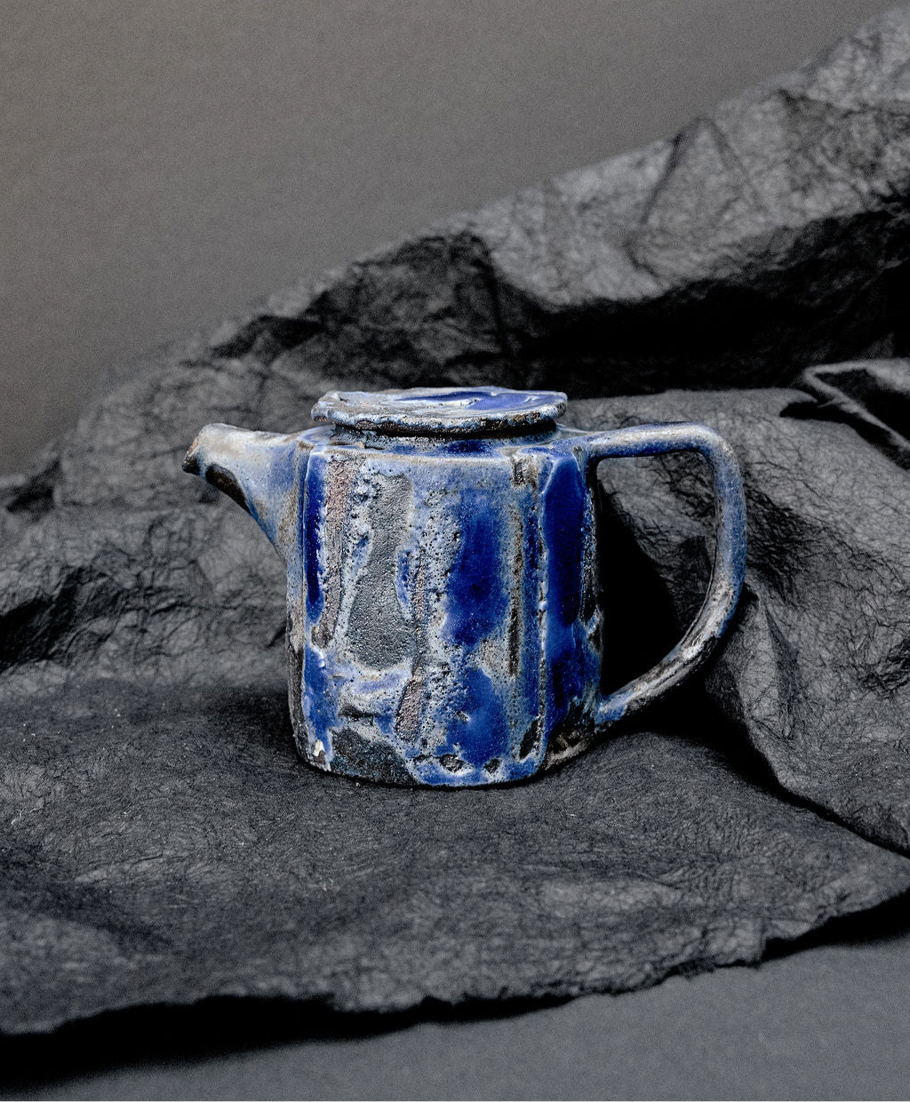 Tea pot blue